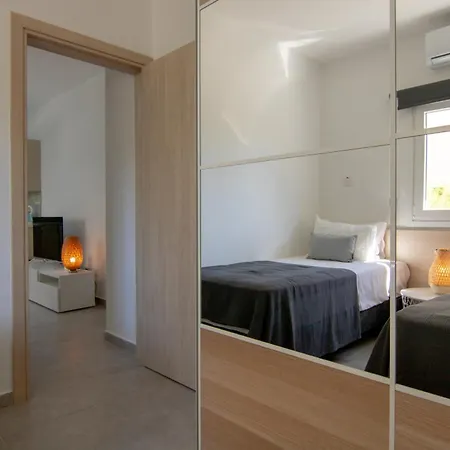 Phaedrus Living: Napa Blue Luxury Flat *
